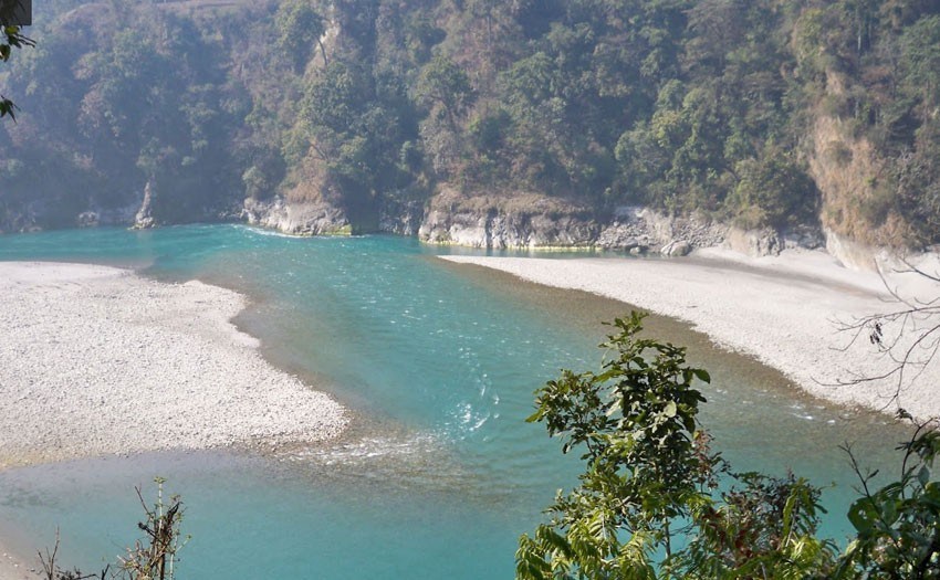 माछा मार्न जाँदा नारायणीमा युवक बेपत्ता