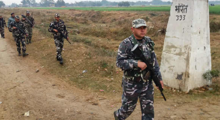 भारतमा नेपालले सिमा मिच्ने त्रास , धमाधम खोज्न थाल्यो तराइमा जंगे पिलर !