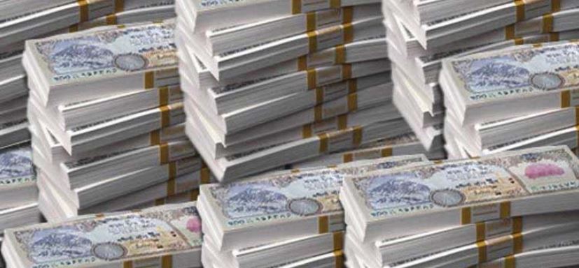 उद्धारमा खर्च गर्ने रकम मन्त्री र सरकारी कर्मचारीको विदेश भ्रमण र मोजमस्तीमा