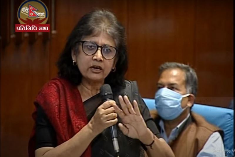 सरिता गिरीलाई सांसद र पार्टीबाट निकाला गर्ने तयारी