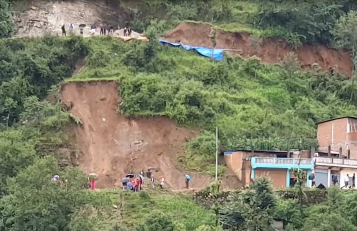 लमजुङको सातबिसेमा पहिरोले घर पुरीयाे, एकै घरका तीन जनाको मृत्यु