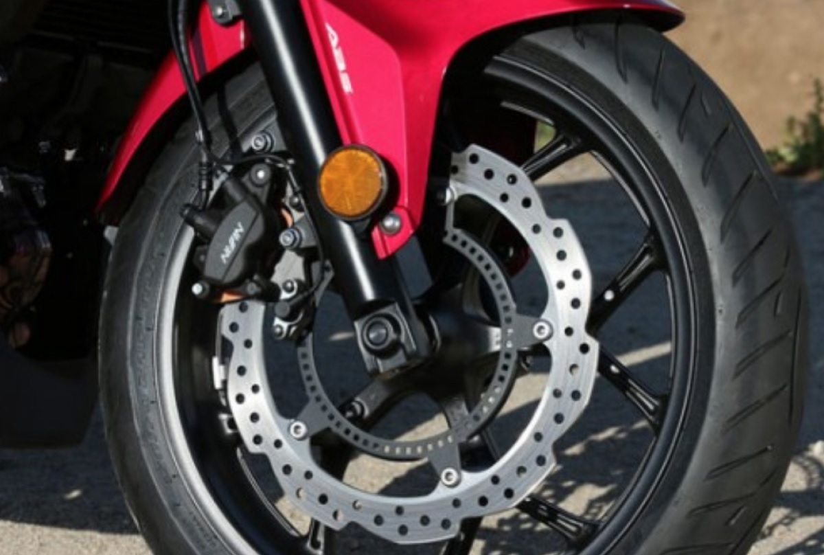 यी हुन् नेपाली बजारमा उपलब्ध एबीएस फिचर भएका ‘सस्ता’ मोटरसाइकल