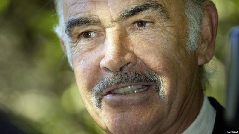 जेम्स बन्डको भूमिका निभाएका अभिनेताको निधन