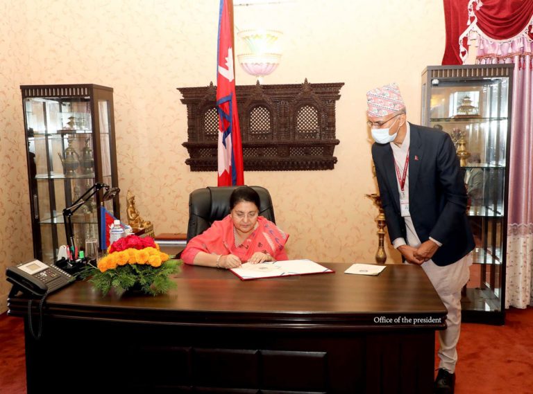 प्रधानमन्त्री ओली र राष्ट्रपतिको कदम बिरुद्ध सर्वोच्च अदालतमा रिट दर्ता प्रकृयामा