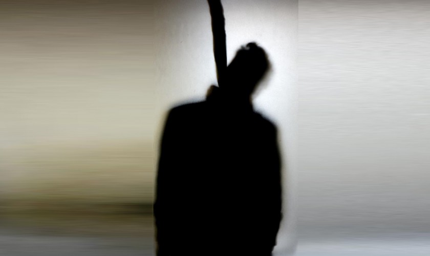 श्रीमतीको हत्या गरी फरार व्यक्ति झुण्डिएको अवस्थामा मृत फेला