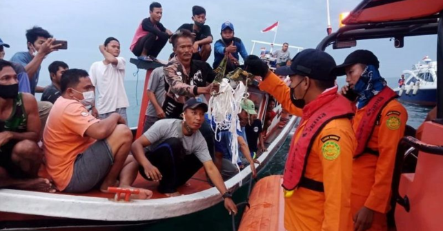 इन्डोनेसियाको जाकार्ताबाट उडेको विमानको दुर्घटनास्थल पत्ता लाग्यो