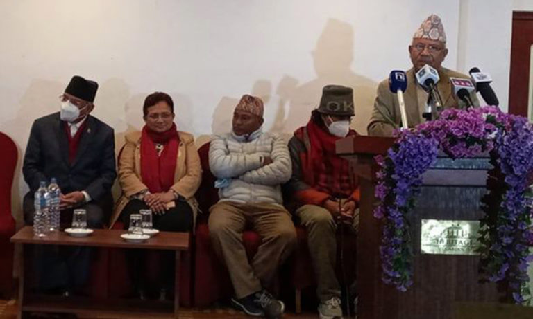 केपी ओलीले पार्टीमात्र होइन देश नै कब्जा गर्न लागे : माधव नेपाल