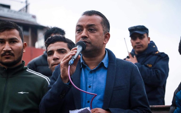 झाँक्री पक्राउपछि गगन थापाको आक्रोश– सरकार झ्यालखानाको संख्या थप