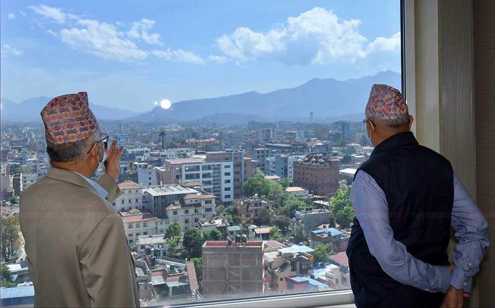 ओली-नेपाल वार्ताको यो दृष्यः उघ्रेला नयाँ सम्भावनाको क्षितिज ?