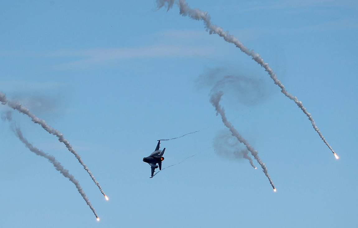 चीनले ताइवानको आकासमा एकैपटक पठायो २५ वटा युद्ध विमान