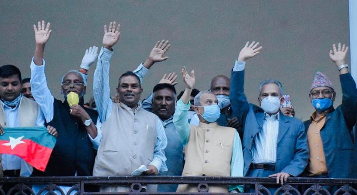 सत्ता सहकार्यको निर्णय लिन जसपाका नेताहरू छलफलमा