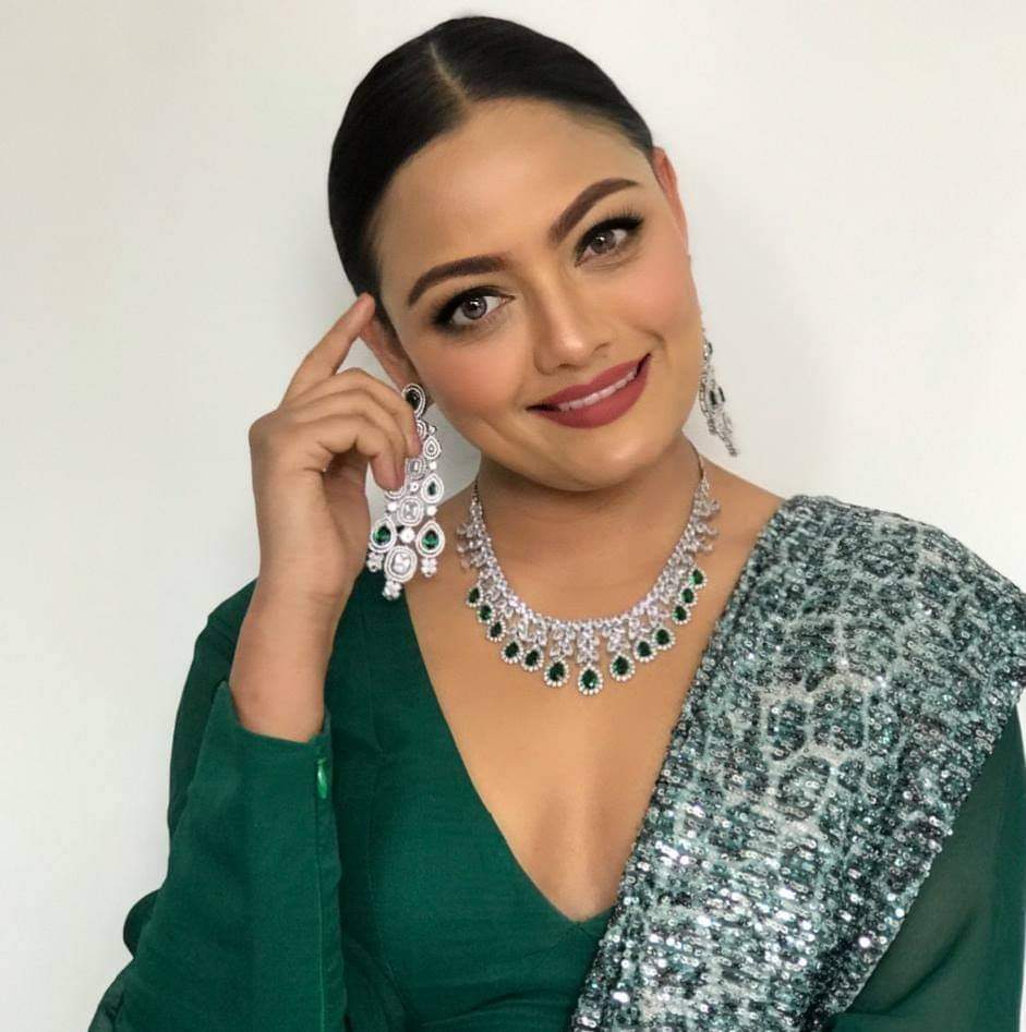 आमा बन्दै ऋचा शर्मा