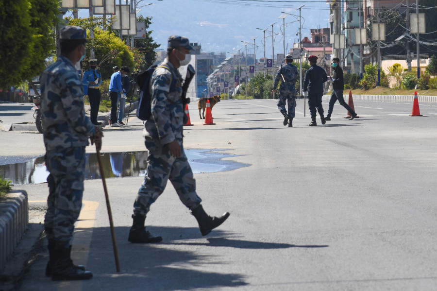 काठमाडौंका ठाउँठाउँमा प्रहरीको कडा चेकिङ