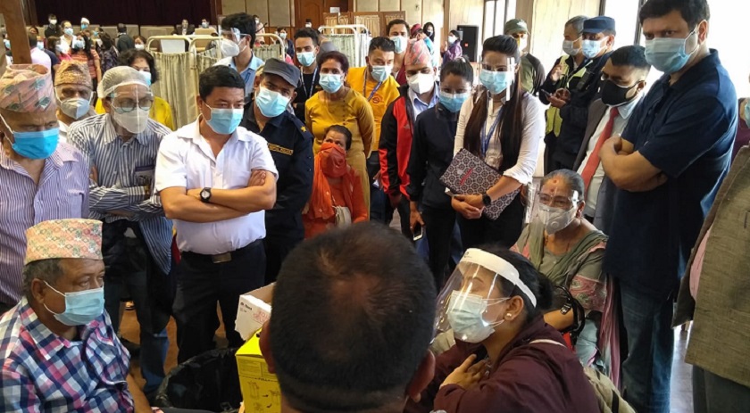 कोभिड खोप लगाउन संसद भवनमा तनाव