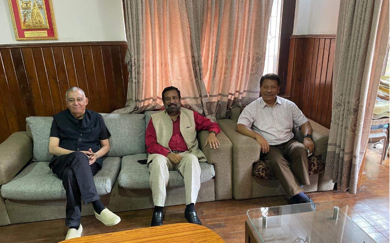 देउवालाई रोक्न तीन भाईले चारै सुर बाँध्ने, एक जना सभापति बन्ने सहमति