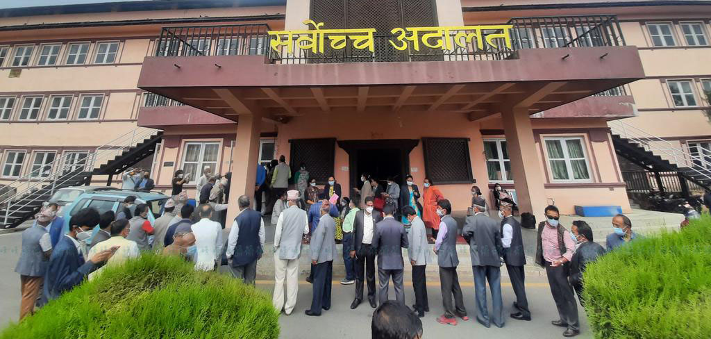 मन्त्रिपरिषद विस्तार बिरुद्घको रिटमा सर्वोच्चद्वारा अन्तरिम आदेश दिन अस्विकार