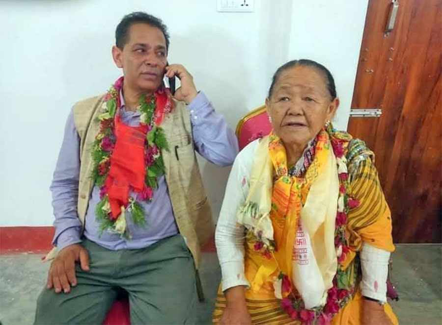 इलाममा ३० वर्षपछि कांग्रेसले विरासत फर्कायो, नगरप्रमुख बने थापा