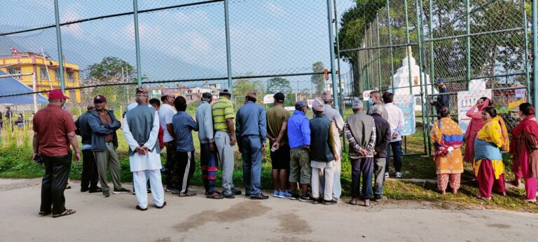 आफूले खोजेको र रोजेको जनप्रतिनिधि छनोट गर्न मतदान सुरु