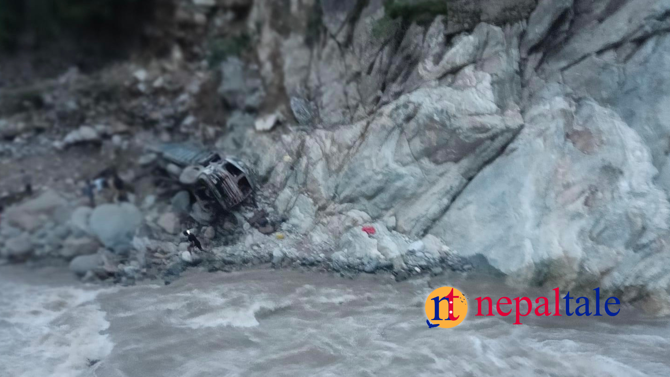 हेवा खोलामा ट्रक दुर्घट्ना एकको मृत्यु, २ घाइते