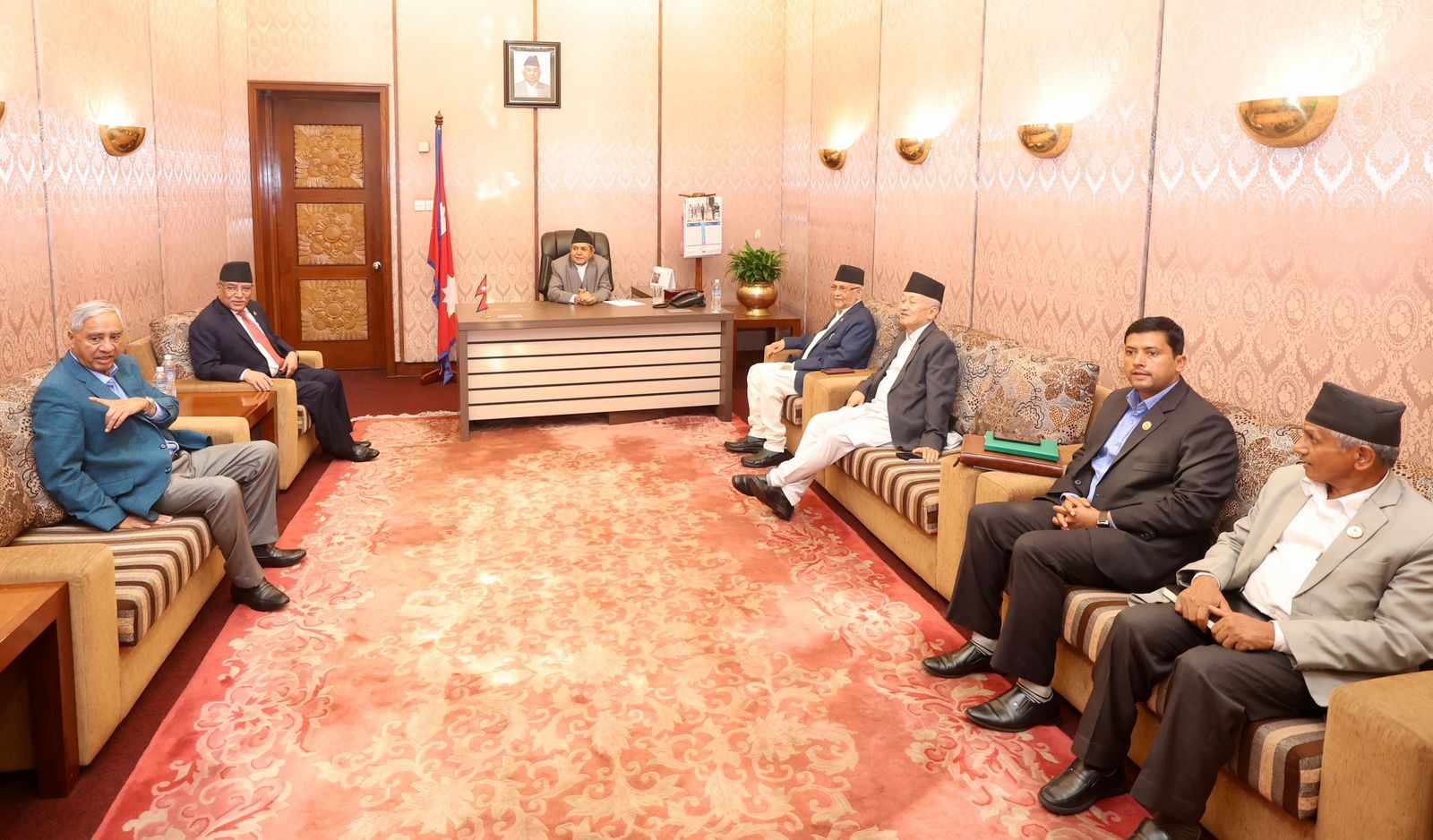 सभामुखसहित शीर्षनेताहरुको बैठक पुनः सुरु