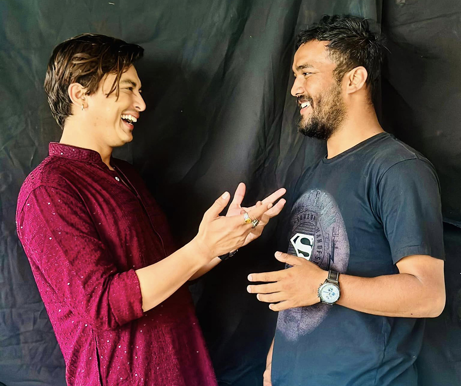 फिल्ममा फर्किएपछि मुस्कुराएका पल