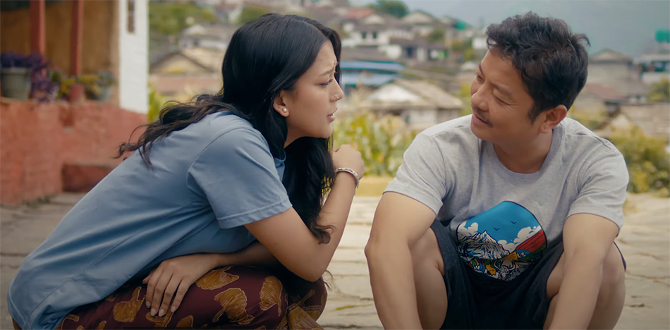 ‘हात्तीछाप’को ‘मायालु’ गीतमा उपासनासँग रोमान्टिक देखिए दयाहाङ