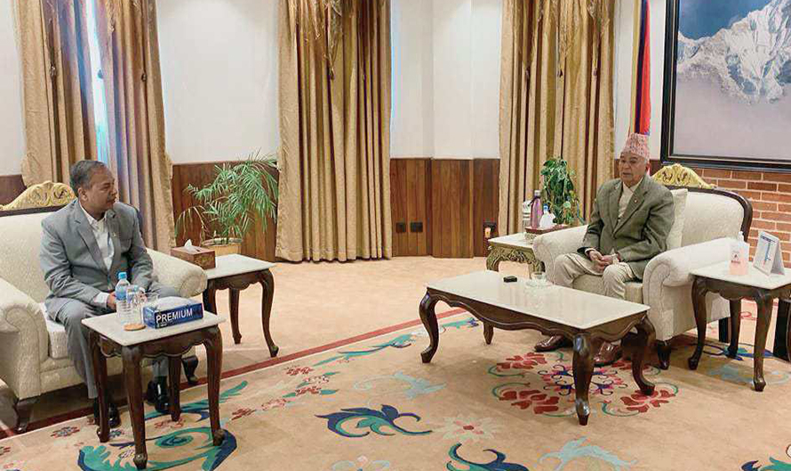 राष्ट्रपति पौडेलसँग उपराष्ट्रपति यादवको भेट