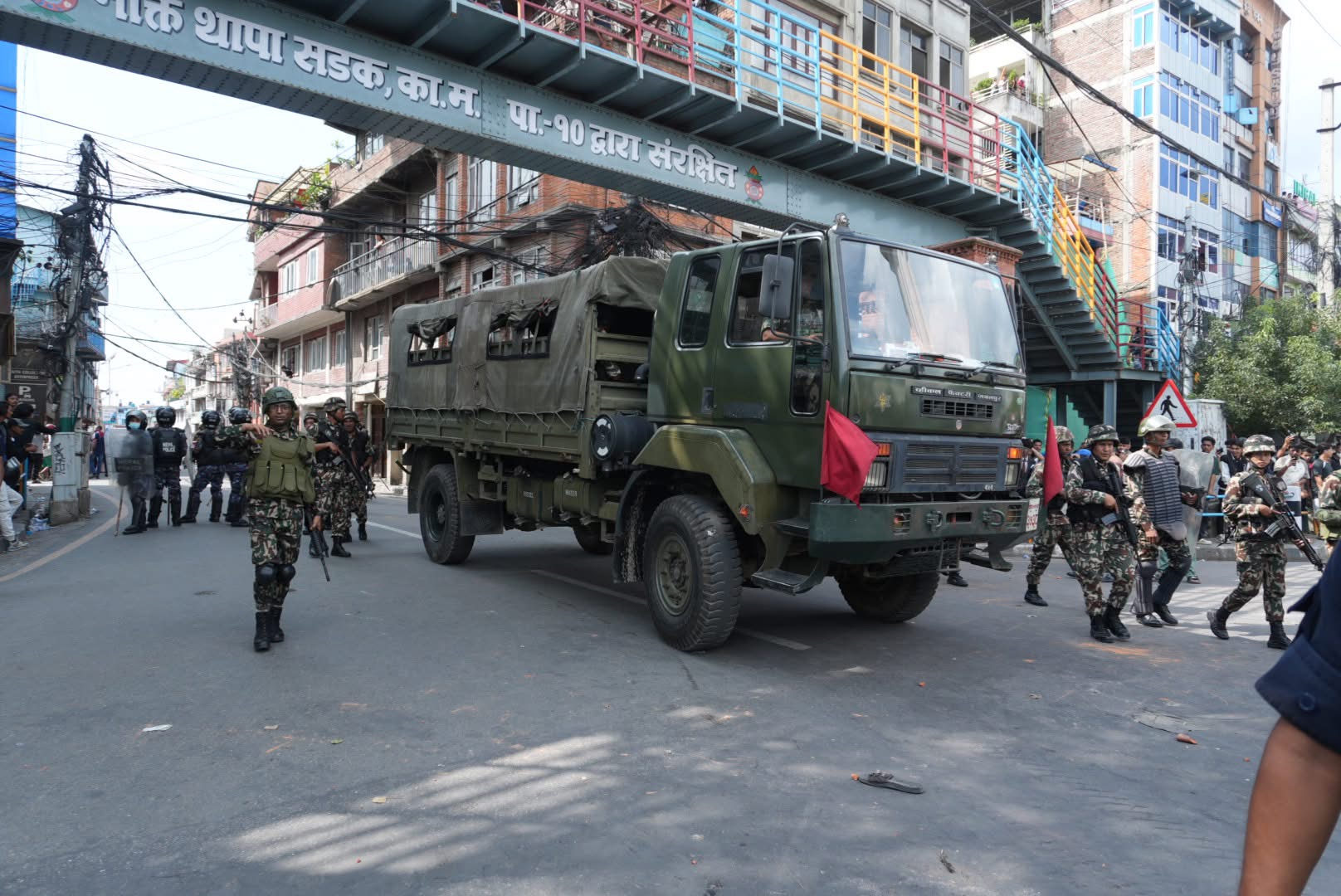 यी हुन् सेनाले जारी गरेका हटलाइन नम्बर