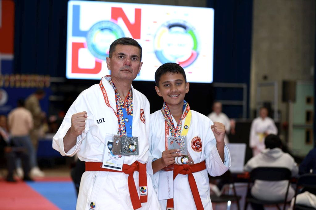 बेलायतमा नेपाली बाबु–छोराले नै जिते वर्ल्ड कराँते च्याम्पियनसीपमा पदक