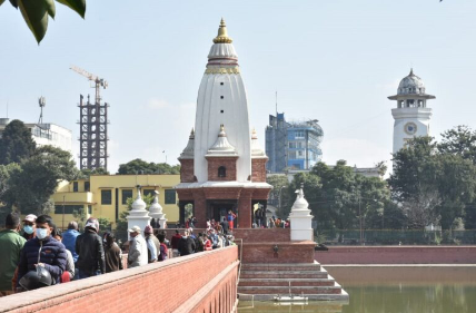 भाइटीकाको दिन मात्र खुल्ने बालगोपालेश्वरको मन्दिर विहानैदेखि खुला