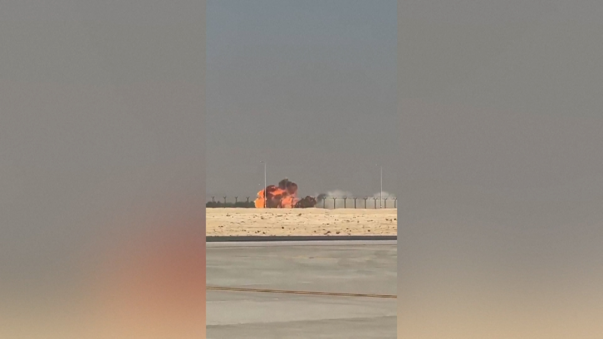 दुबई एयर शोमा भारतीय विमान दुर्घटनाग्रस्त, पाइलटको मृत्यु