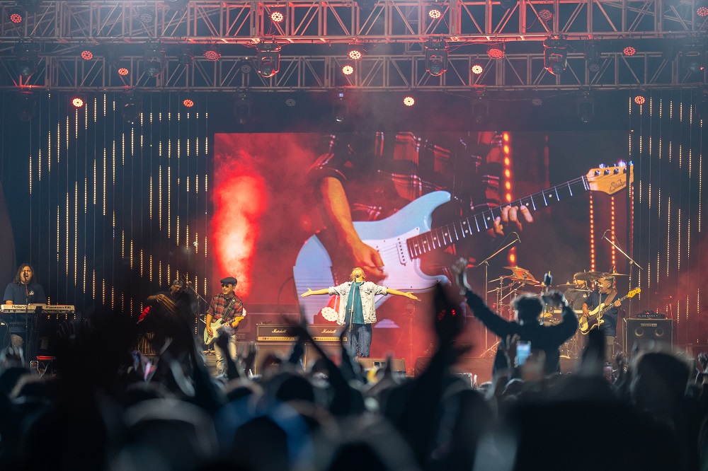 ‘क्रिकेटका लागि नेपथ्य’ कन्सर्टमा रमाए दर्शक