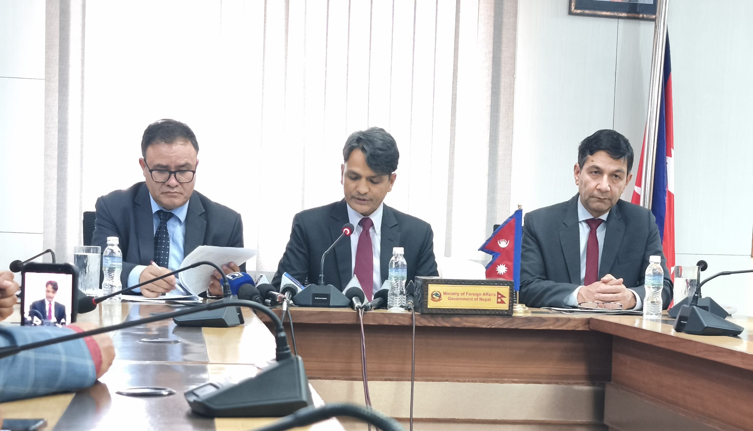 परराष्ट्र भन्छ– खाडीमा नेपालीहरू सुरक्षित छन्, आत्तिनुपर्ने अवस्था छैन