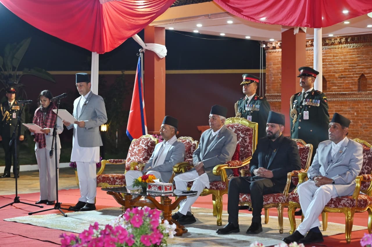 उपसभामुख ठाकुरले लिइन् शपथ