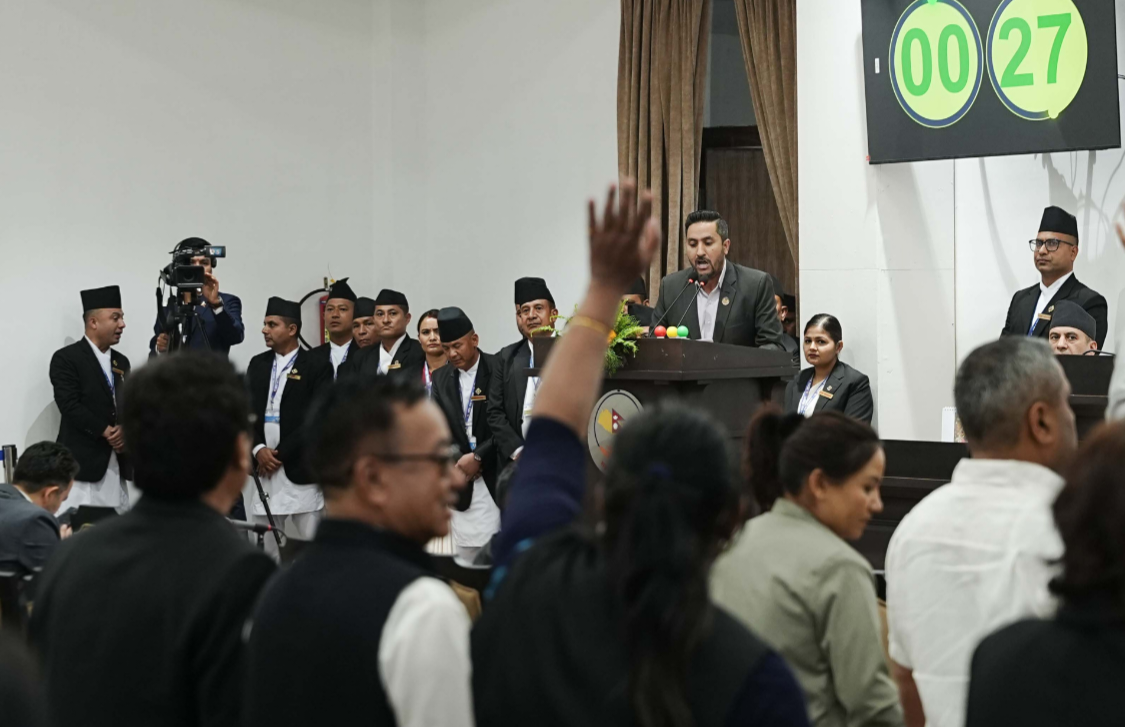 जगदीश खरेलको अभिव्यक्तिपछि विपक्षी भड्किए अनि १५ मिनेट स्थगित भयो प्रतिनिधिसभा बैठक