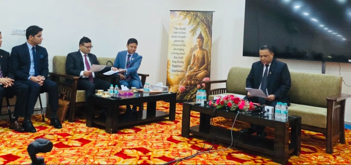 बेलायतका पुस्तकालयमा केही दस्तावेजमा पहुँच पाउन सकिन्छ कि भनेर मात्रै हेर्न खोजिएको हो, मध्यस्थता खोजेको होइनः परराष्ट्रमन्त्री खनाल