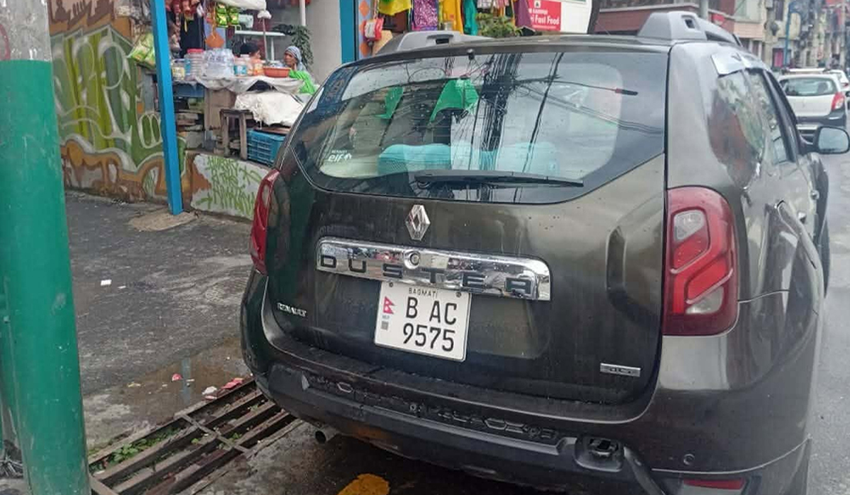 गगन थापाको निवासअगाडि पनि शंकास्पद रूपमा गाडी पार्किङ, प्रहरीले अनुसन्धान तीव्र बनायो