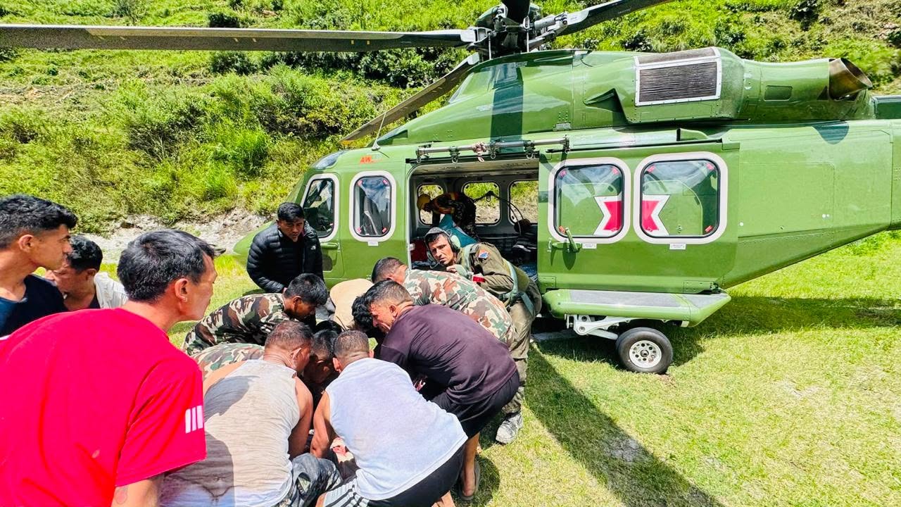 सेनाले गर्‍यो ८८ जनाको हवाई उद्धार