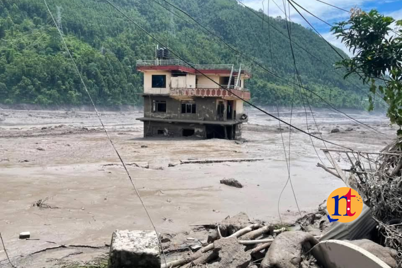 बाढीले क्षति पुर्‍याएको नुवाकोट (तस्वीरहरू)