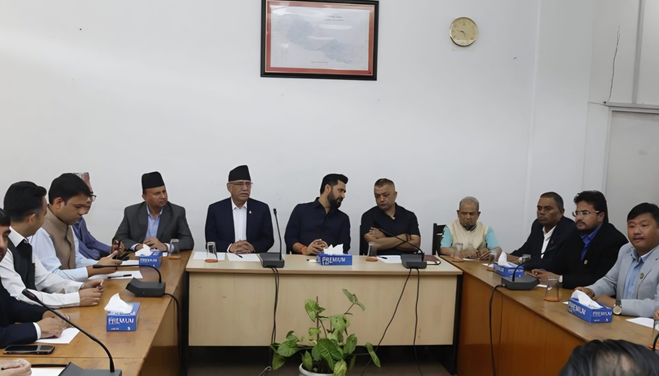 सहयोगका लागि अन्तर्राष्ट्रिय समुदायसँग प्रमुख राजनीतिक दलहरूको अपिल